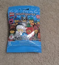 LEGO 71032 - Minifigures Series 22 - Blind Bag - New Random Retired