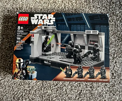 LEGO Star Wars 75324 Dark Trooper Attack Mandalorian 166pc Luke skywalker