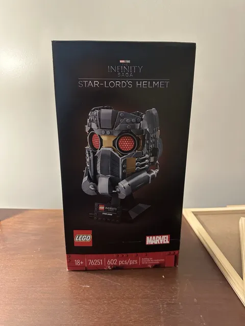 LEGO Marvel Infinity Saga: Star-Lord's Helmet (76251) 602 pcs 18+ Stand