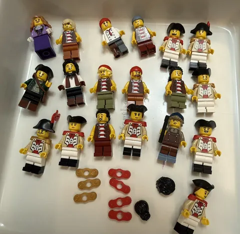 19 Lego Minifigs From Bricklink Privateer Frigate Fontana