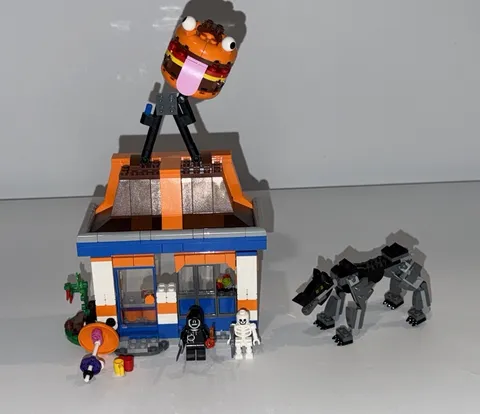 Incomplete Lot Lego 77076 Durr Burger Restaurant & 77075 Wolf Only