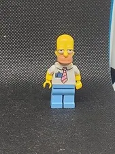LEGO Simpsons Homer Simpson Minifigure sim001 Safety Inspector Tie Badge 71006