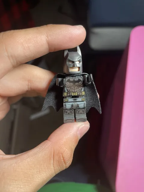 LEGO Batman, Pearl Dark Gray Armor Item No: sh0535