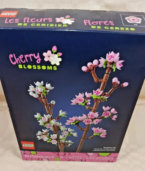 2025 LEGO Botanicals CHERRY BOSSOMS 40725 New, Unopened Flower Decor 430 pcs