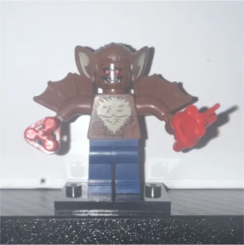 LEGO Minifigures Man bat Batman good condition 