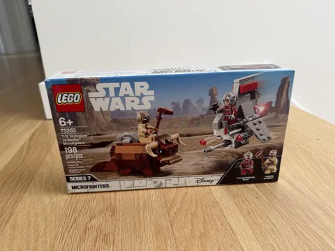 LEGO Star Wars: T-16 Skyhopper vs Bantha Microfighters (75265) Complete (Used)