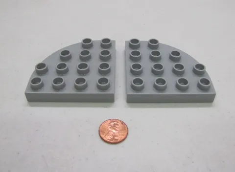 Lego Duplo Light Gray Grey Baseplate Quarter Round Circle 2 Pieces Parts