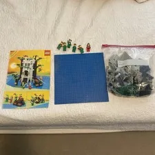 LEGOLAND (6077) castle FORESTMEN RIVER! 100% w manual , minifigures VINTAGE 