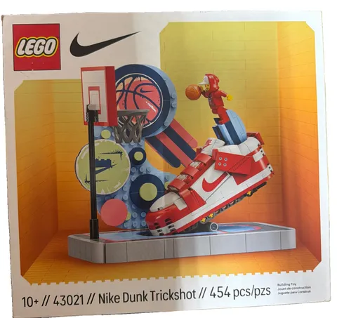 LEGO 43021 Nike Dunk Trickshot x LEGO Set - New AU Seller