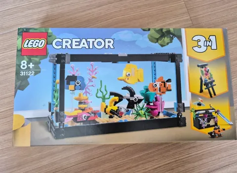 LEGO Creator 3-in-1 31122 Fish Tank Aquarium Easel Treasure 352pcs NEW Sealed