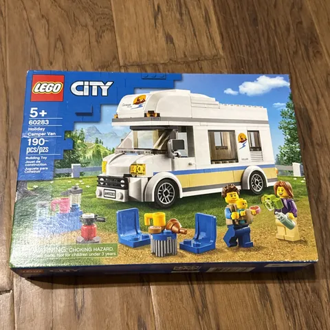 New Lego 60283 City Holiday Camper Van Unopened Retired Sealed FREE SHIPPING