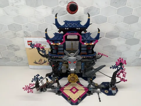 LEGO NINJAGO 71813 Wolf Mask Shadow Dojo Incomplete Build Only.