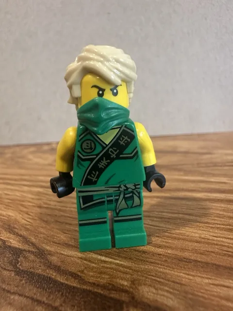 Lego Ninjago Lloyd Minifigure - Tournament Robe - Tournament of Elements