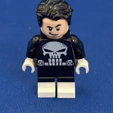 LEGO Punisher Minifigure sh0722 76178  Spiderman Brand New Day Marvel
