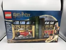 LEGO Harry Potter Book Nook: Hogwarts Express Building Set 76450 NEW