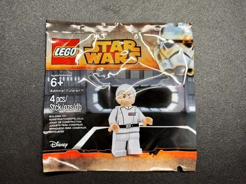 LEGO Star Wars Admiral Yularen (5002947)—NEW