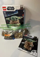 LEGO 75318 Star Wars The Mandalorian - The Child- w/grogu minfig- READ