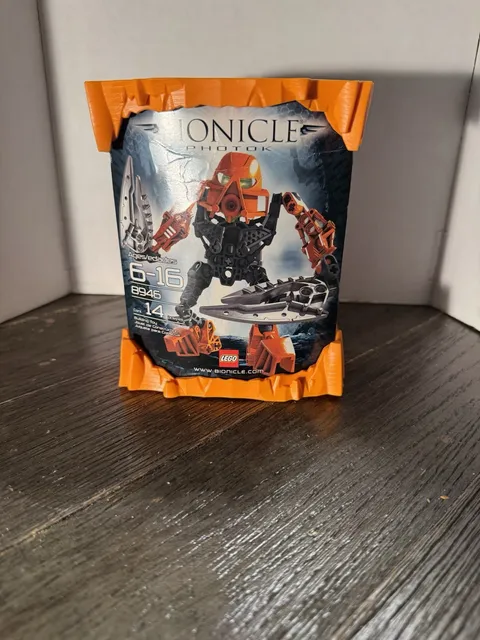 LEGO BIONICLE: PhotoK (8946) Complete In Box Retired Set