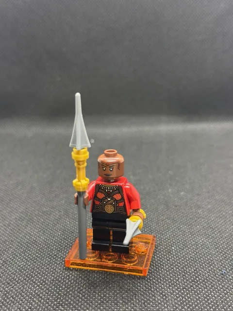 LEGO® Minifig sh0847 - Okoye - Red Top With Spear