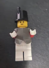 LEGO Minifigure w/ Black Hat, Gray Torso, Red Arms & White Legs