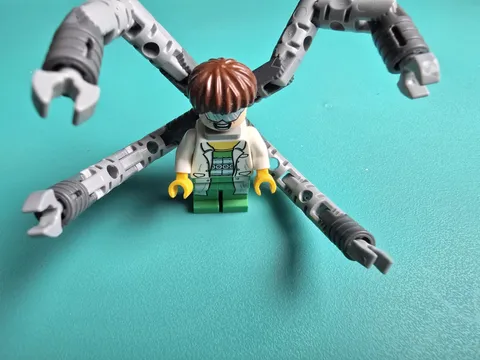 LEGO Doc Ock Minifigure - 76015 Spider-Man Truck Heist (Dr. Octopus) Marvel hero
