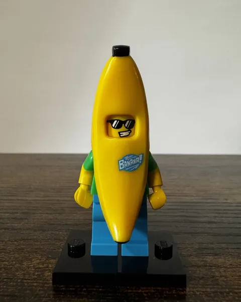 LEGO Series 16 CMF Banana Guy Minifig Minifigure 71013 Retired 