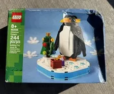LEGO 40498 Christmas Penguin Holiday Building Set NEW & SEALED