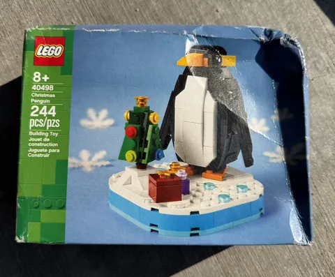 LEGO 40498 Christmas Penguin Holiday Building Set NEW & SEALED