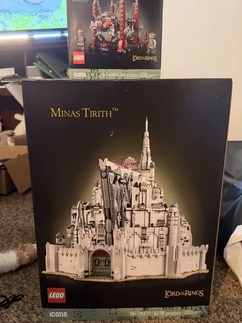 LEGO Icons Lord of the Rings Minas Tirith 11377 8278pcs 18+ Boxed Set