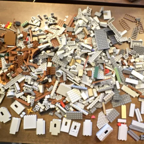 LEGO Castle Parts Bulk lot nearly 6lbs of castle pieces