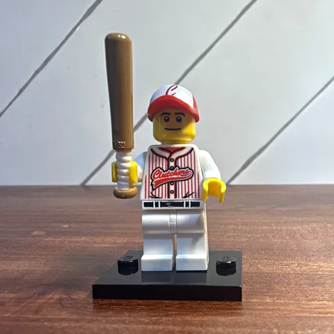 LEGO Minifigure Series 3 Baseball Player COL047 Complete w/ Bat & Stand 2011