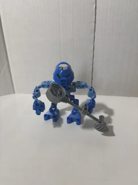 LEGO BIONICLE 8586 Macku 2003 Complete Original Mask Weapon Gear Function