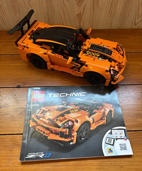 LEGO Technic Chevrolet Corvette ZR1 42093 579pc Complete Set W/ Instructions