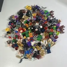 LEGO Minifigure Super hero’s Parts lot Marvel and DC heads, legs, torsos, helmet