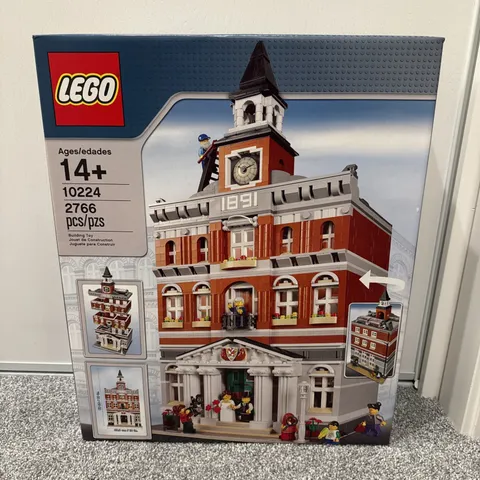 LEGO Creator Expert: Town Hall 10224 Factory Sealed - New Never Opened