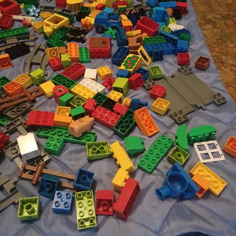 Vtg & Modern Lego Duplo Lot 325 Brick Pieces Figures Cars Train Tracks Zoo Farm