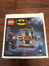LEGO 30726 DC Batman Bruce Wayne and the Batsuit - Paper Bag Set - New!