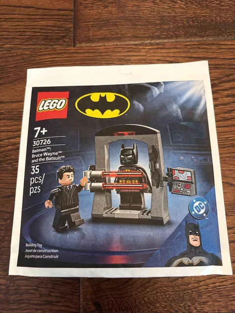 LEGO 30726 DC Batman Bruce Wayne and the Batsuit - Paper Bag Set - New!