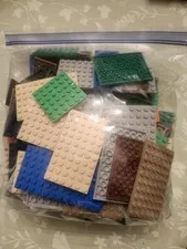 1.67 Lbs Of Lego Face Plates Assorted Sizes And Colors