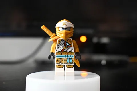 LEGO NINJAGO: Zane Crystalized Minifigure