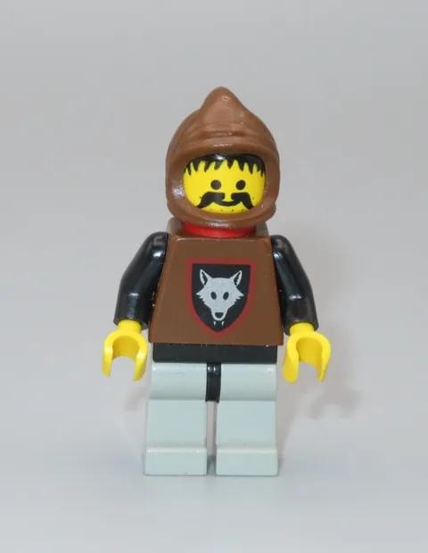 LEGO Castle Wolfpack with cape minifigure 6086 Black Knights Castle 6105 6038
