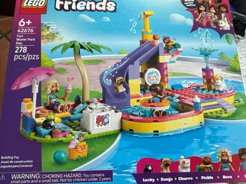 LEGO Friends Fun Water Park Day 278 Pcs, 42676