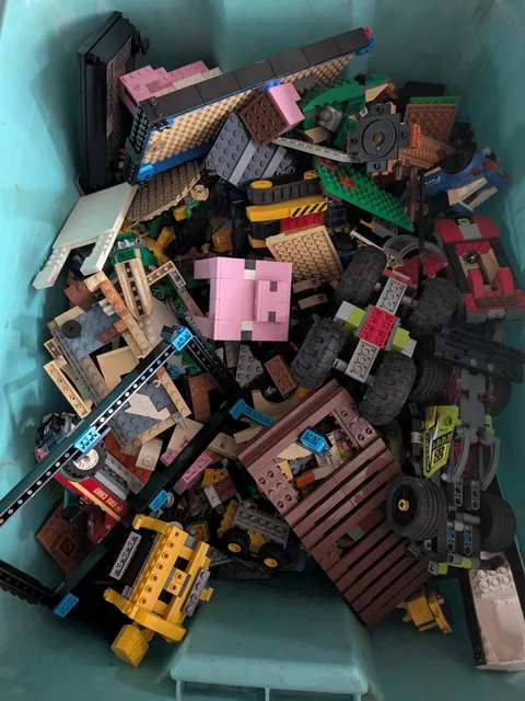 Lego Bulk 26Lbs 9oz Unsorted Unwashed Mixed Lot Of Lego Megablocks Etc Parts