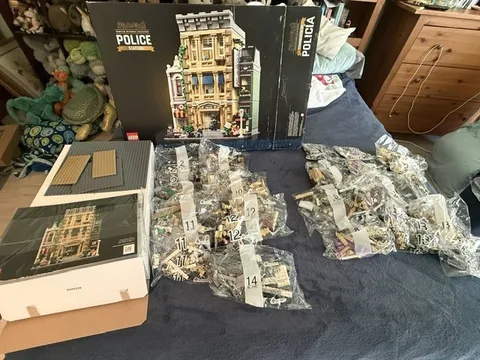 LEGO Modular Building Collection Police Station (10278) NEW but Open Box