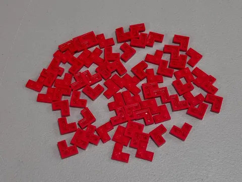 Lego Qty 70 - Red - 2420 Plate 2 x 2 Corner - NEW