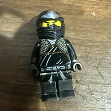 LEGO Minifigure Black Ninja Outfit with Yellow Head (Head & Body Only)