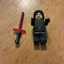 LEGO Star Wars Kylo Ren Without Cape Minifigure sw0885 - From Sets 75196 & 75216