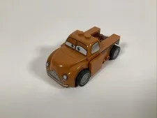 LEGO Smokey Car - 10743 CARS - Smokey's Garage