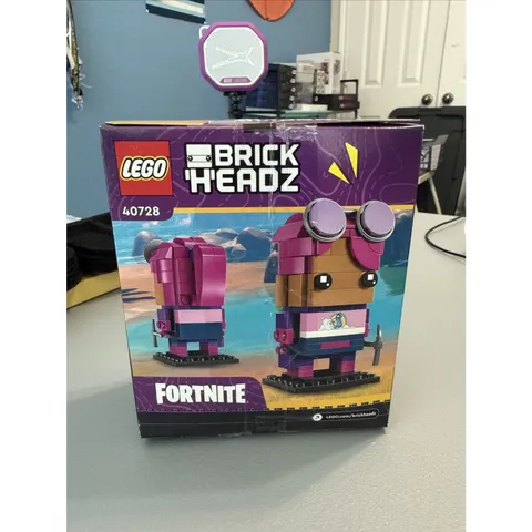 LEGO BrickHeadz Fortnite Brite Bomber 40728 Building Set 151 Pcs 2024 New