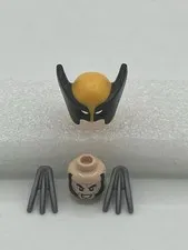 LEGO Minifig Head for X-Men Wolverine, Mask and Claws